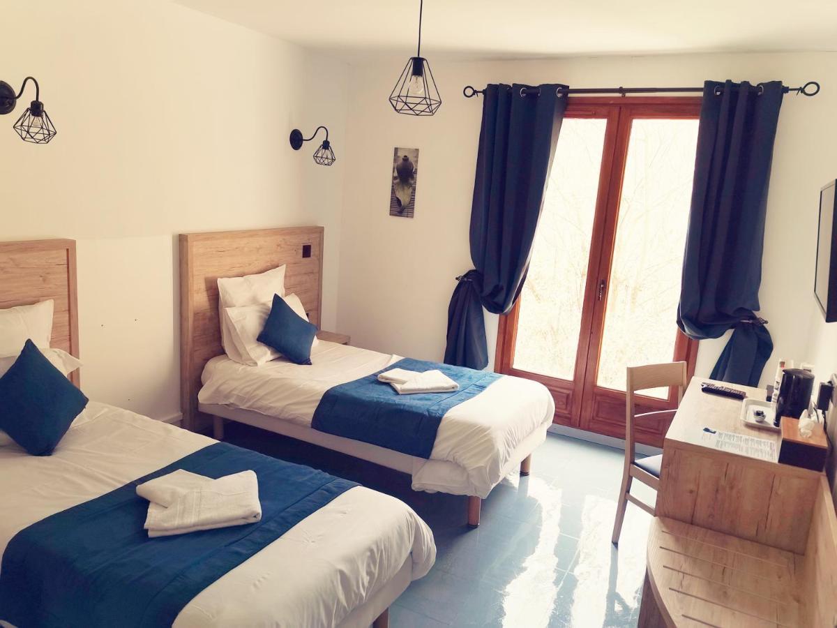 Auberge Du Riou Puget-Rostang Esterno foto