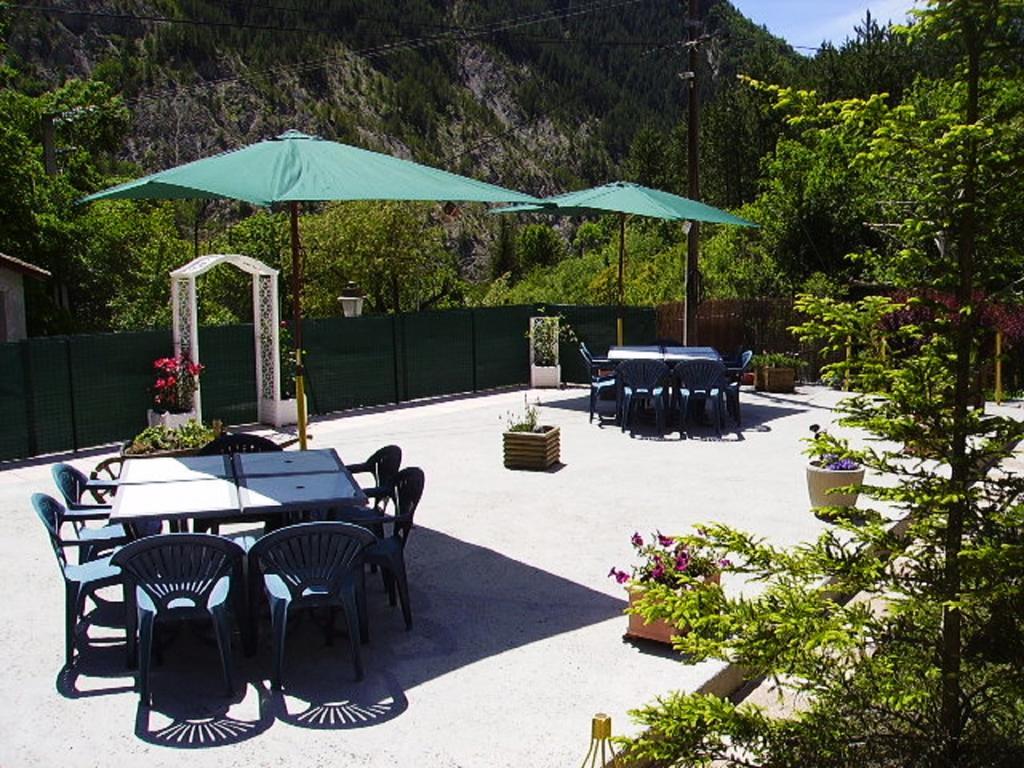 Auberge Du Riou Puget-Rostang Esterno foto
