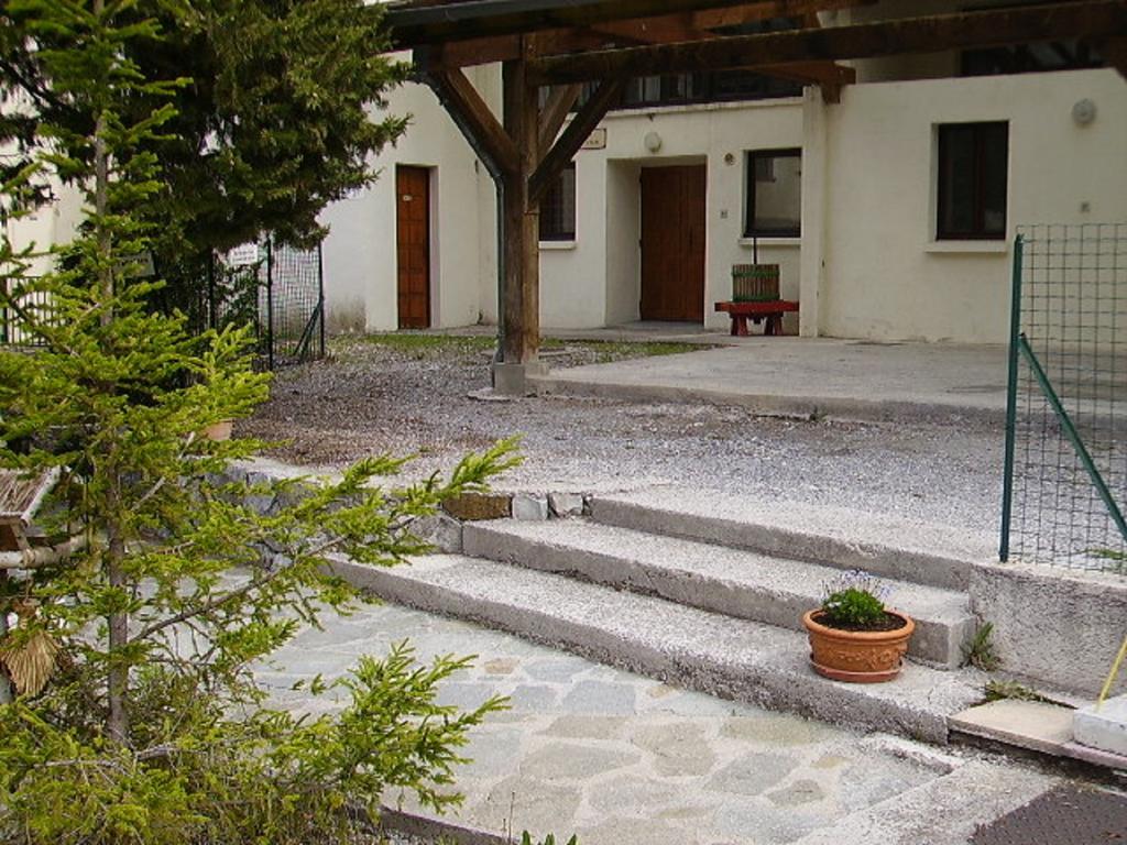 Auberge Du Riou Puget-Rostang Esterno foto